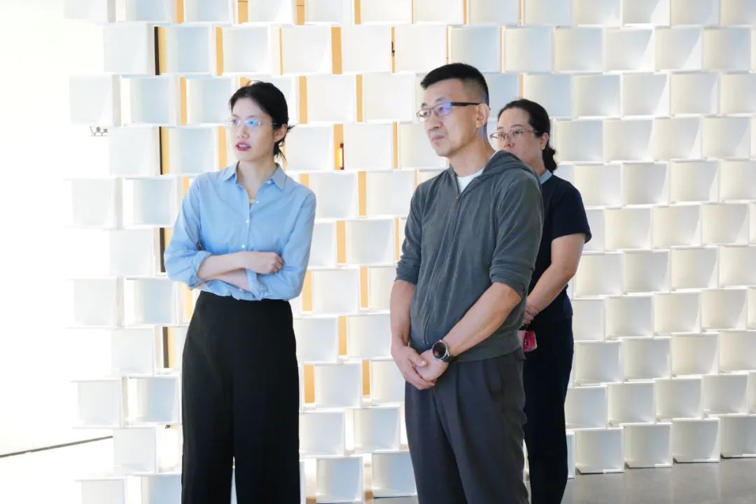 东莞松山湖高新区管委会领导考察调研上海医药(图6) 东莞松山湖高新区管委会领导考察调研上海医药(图6)